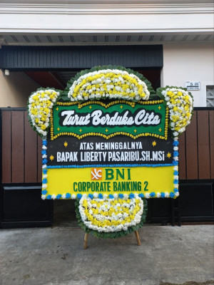 Papan Bunga Duka di Empat Petulai Dangku